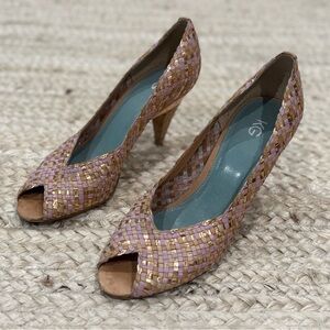 Elegant Kurt Geiger Woven Peep-Toe Heels